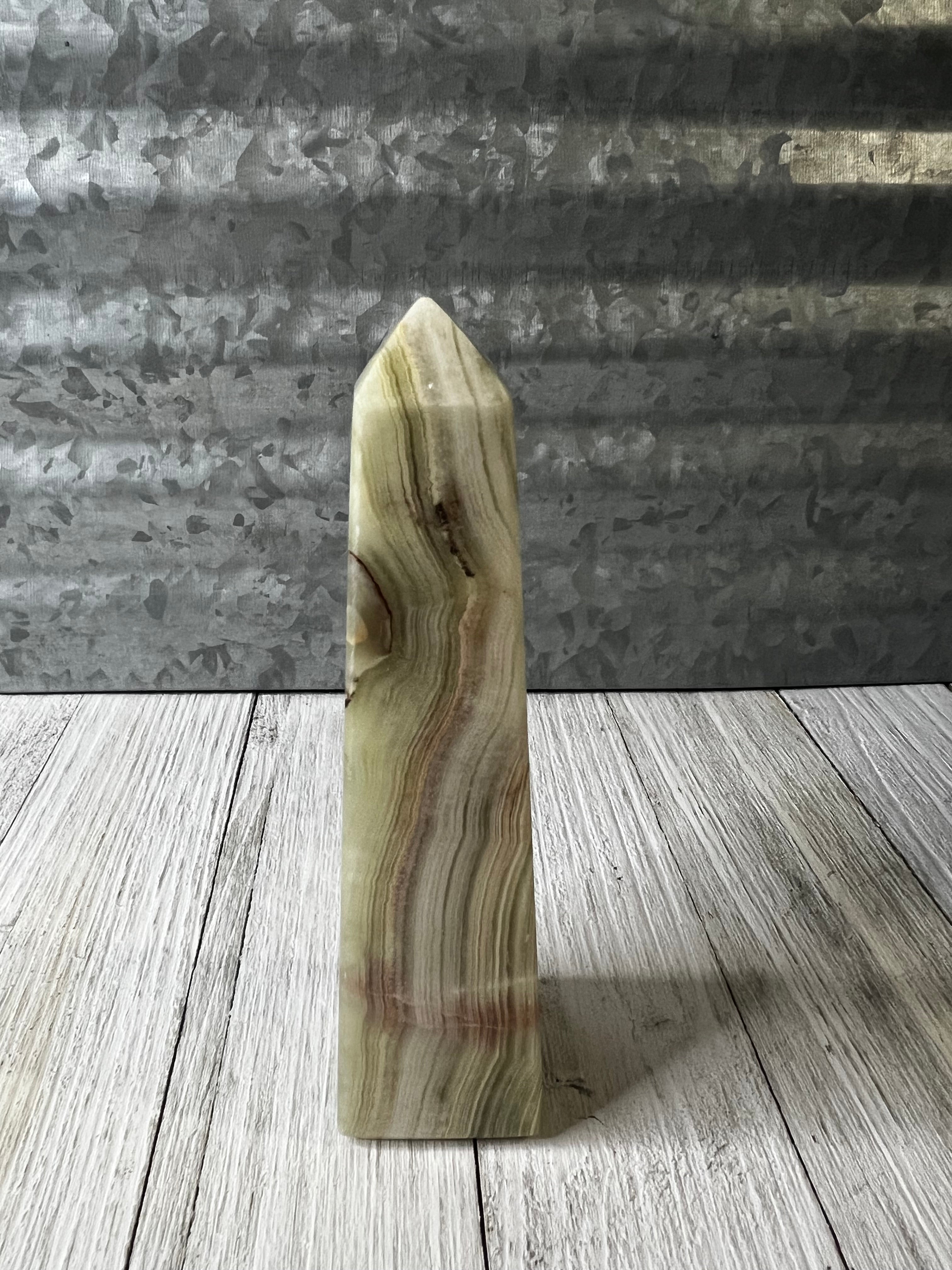 Banded Green Onyx Obelisk ￼