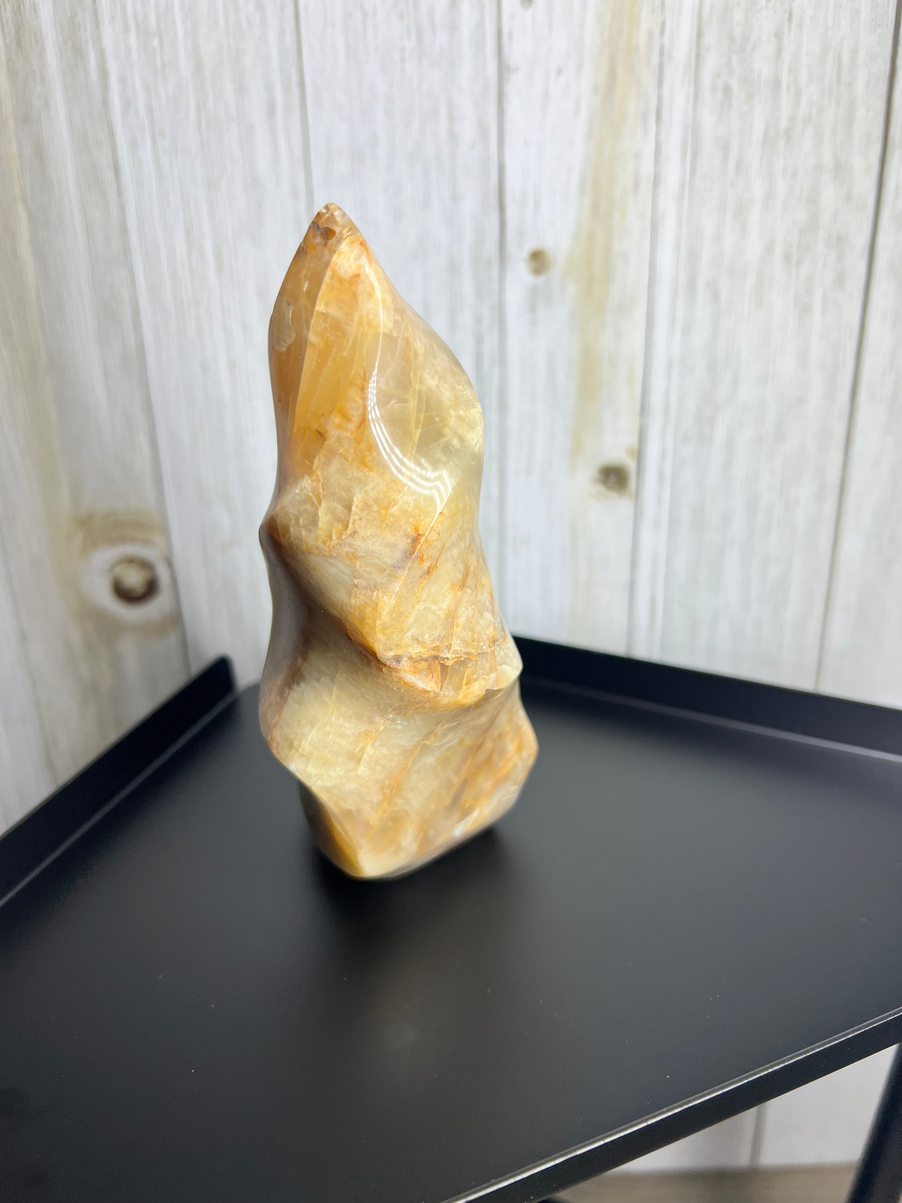 Sandstone Moonstone flame ￼