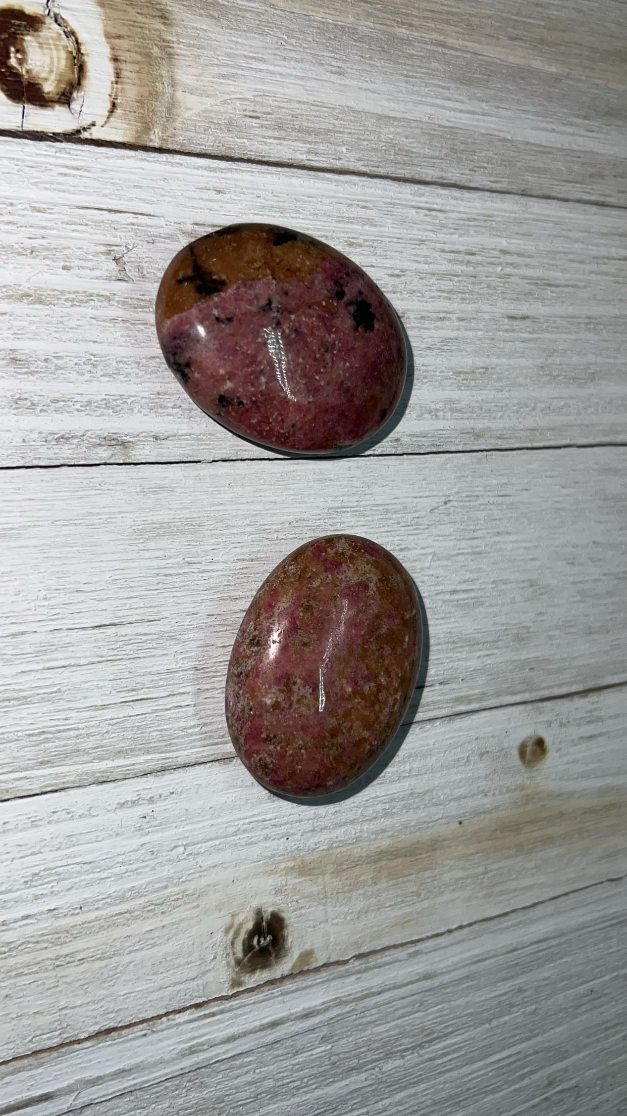 Palm stones ￼