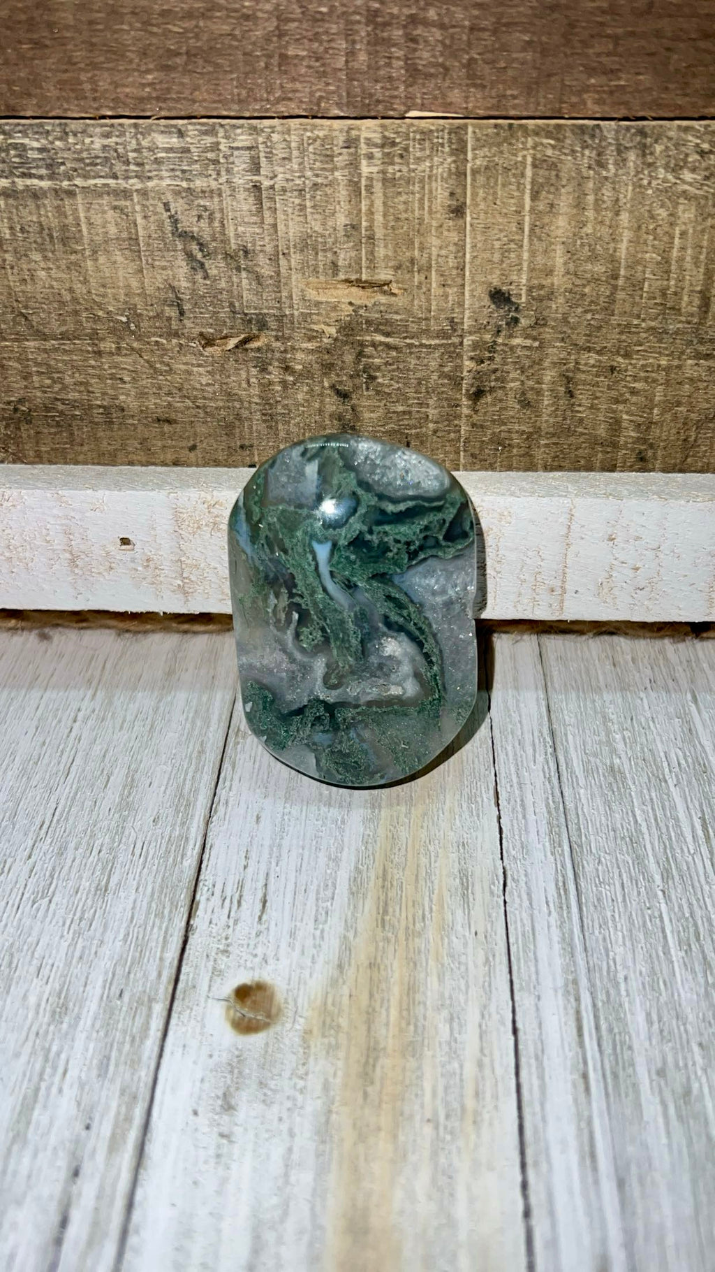 Moss, agate, palm stone size small