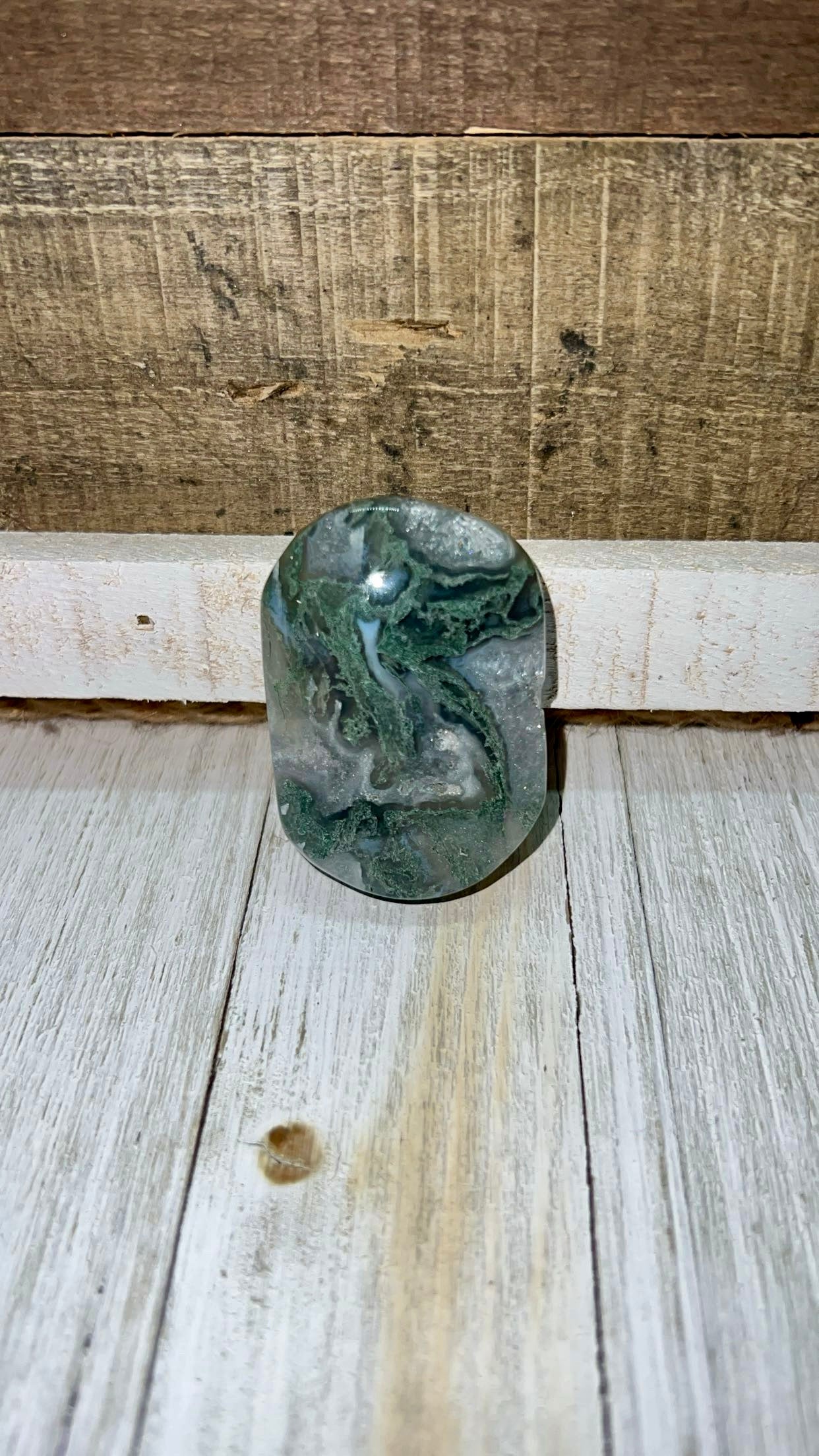 Moss, agate, palm stone size small