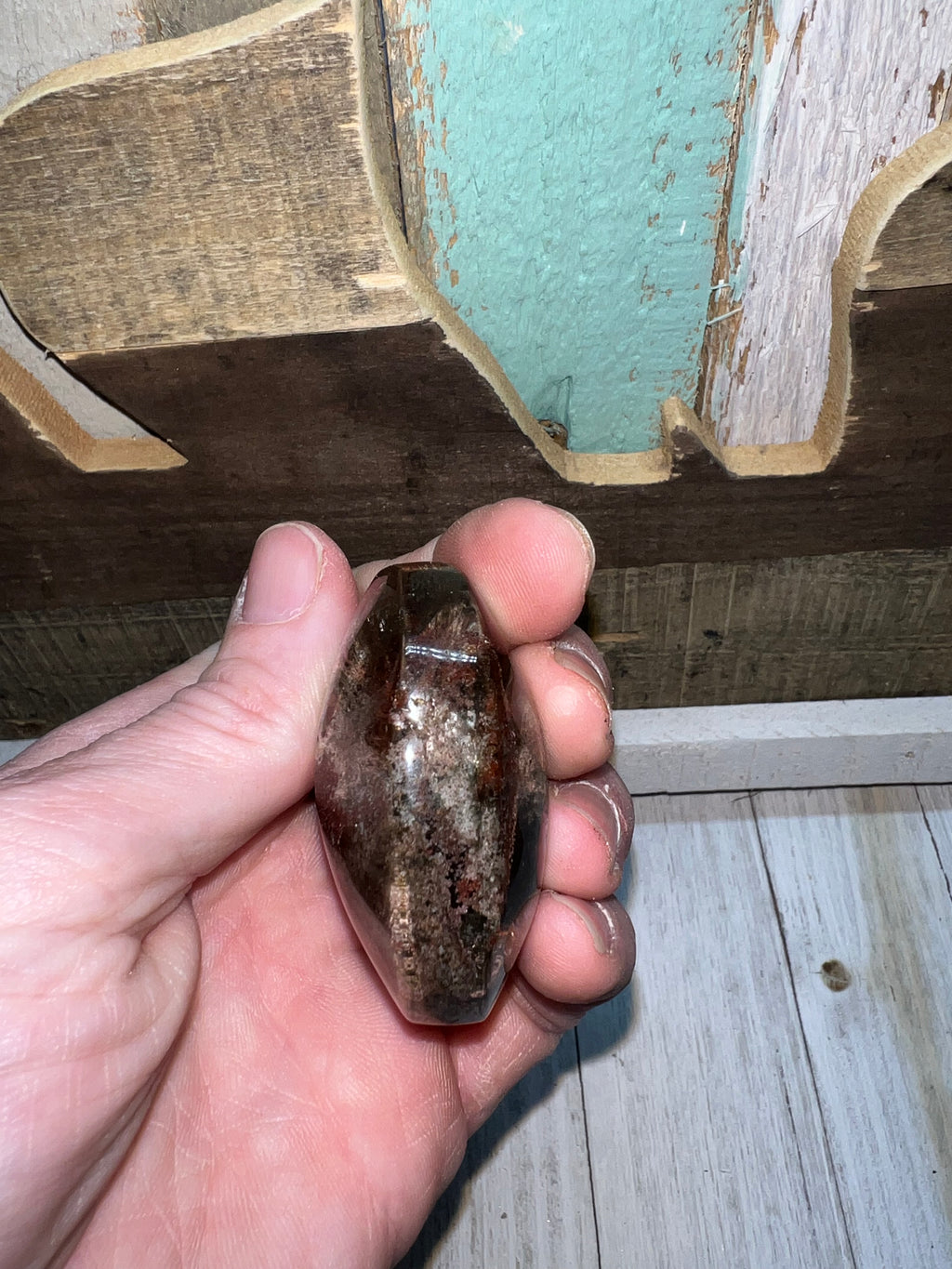 Garden quartz Palm Stone