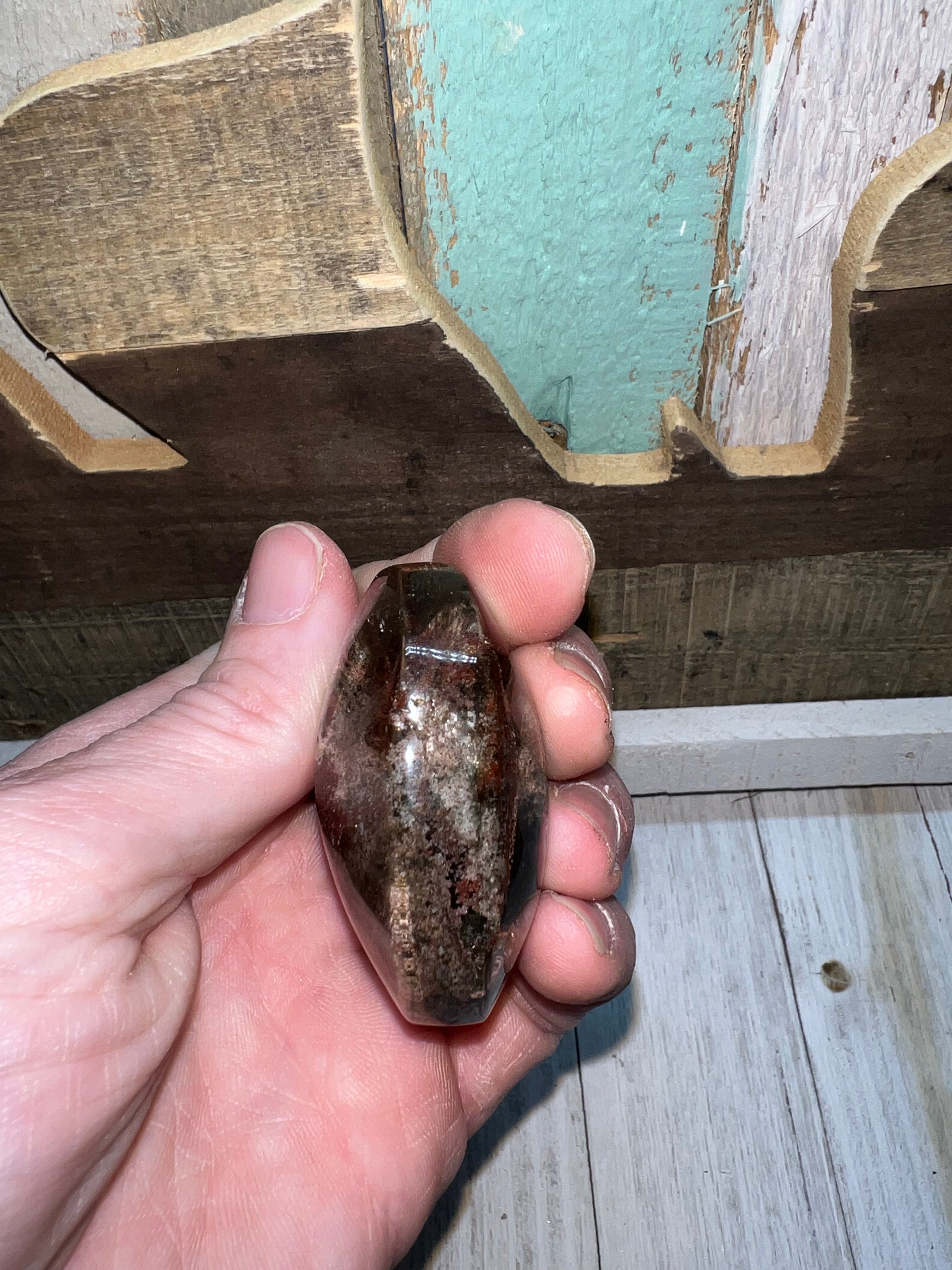 Garden quartz Palm Stone