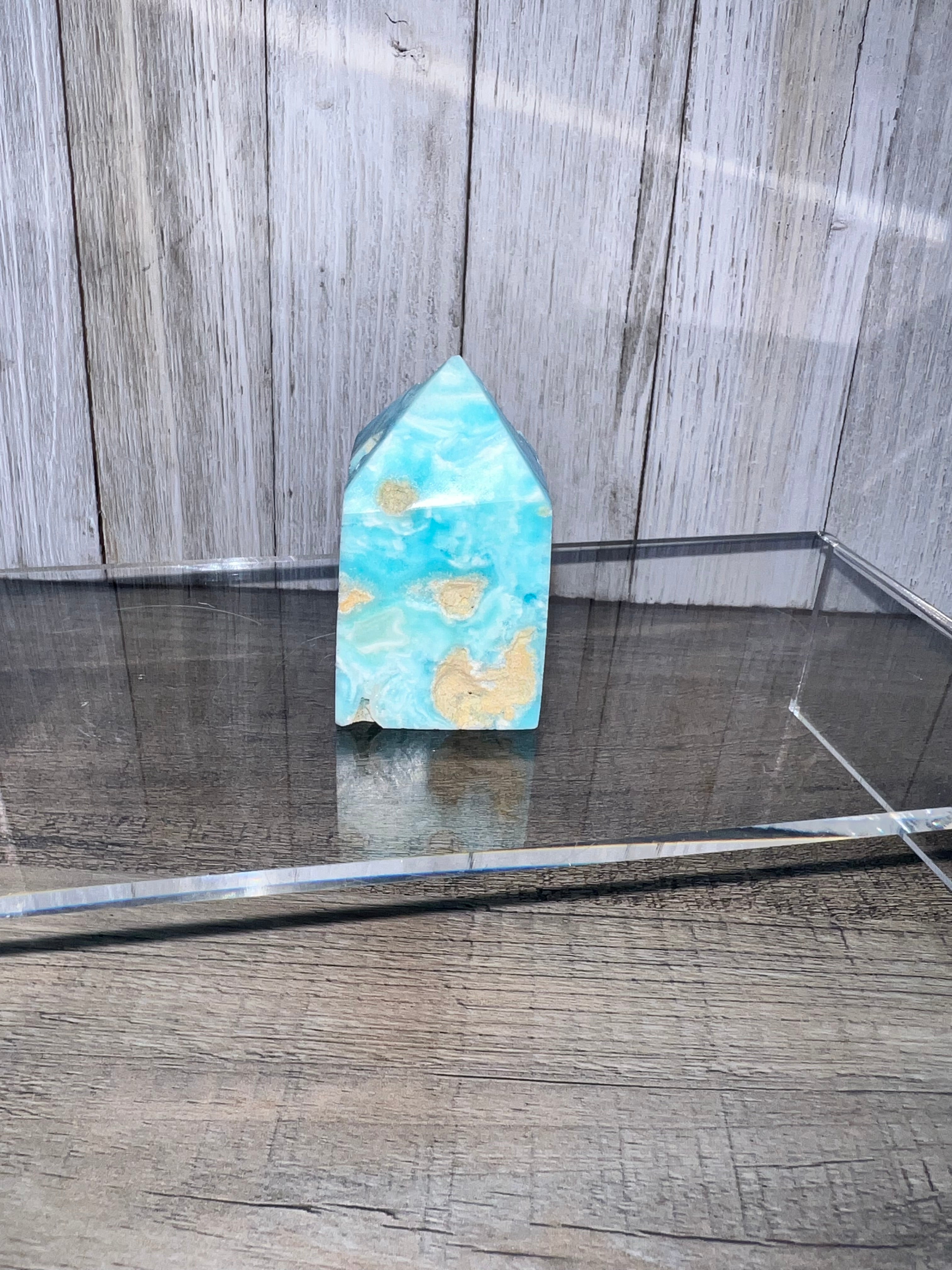 Caribbean calcite tower