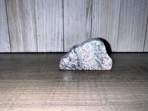 Beautiful medium, Moss Agate cloud